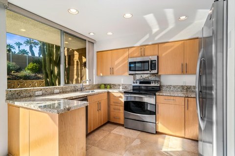 72877 El Paseo, 512, Palm Desert, CA 92260 photo 16