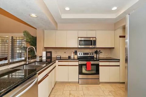 288 Desert Falls Drive E, Palm Desert, CA 92211 photo 7