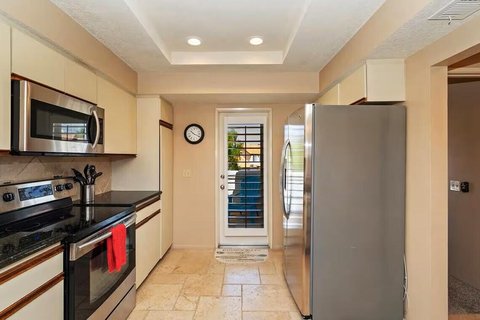 288 Desert Falls Drive E, Palm Desert, CA 92211 photo 8