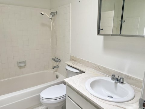 232 E Via Escuela, C, Palm Springs, CA 92262 photo 26