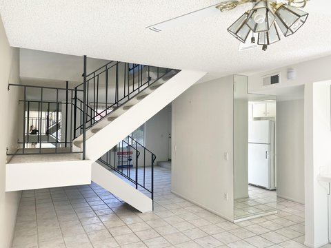 232 E Via Escuela, C, Palm Springs, CA 92262 photo 8