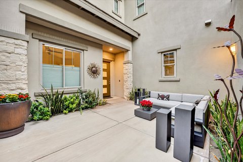 1102 Retreat Circle, Palm Desert, CA 92260 photo 2