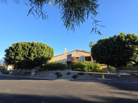 464 E Calle Begonia, Palm Springs, CA 92262 photo 2