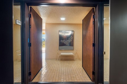 899 Island Drive, 408, Rancho Mirage, CA 92270 photo 3