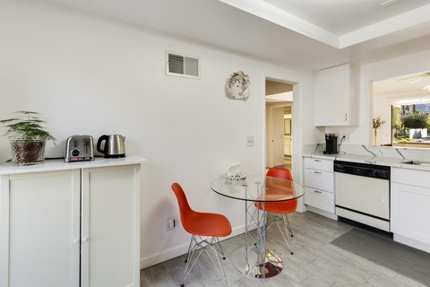 7581 Paseo Azulejo, Palm Springs, CA 92264 photo 10
