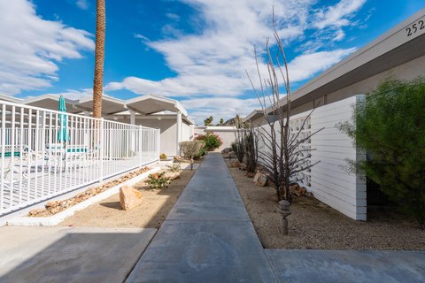 2518 S Sierra Madre, Palm Springs, CA 92264 photo 6