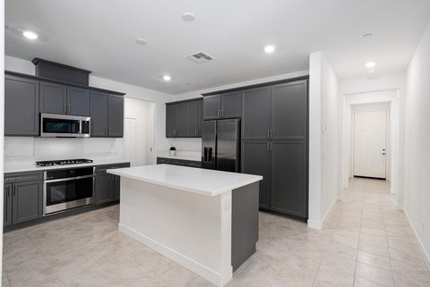 35425 Domani Drive, Palm Desert, CA 92211 photo 13