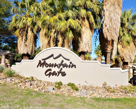 912 Tierra Lane, Palm Springs, CA 92262 photo 2