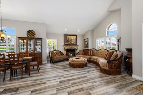 230 Augusta, Palm Desert, CA 92211 photo 12