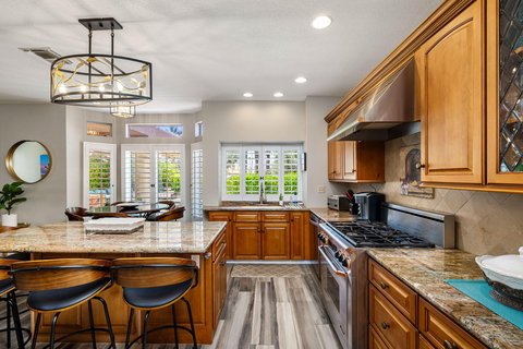 230 Augusta, Palm Desert, CA 92211 photo 2