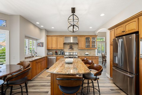 230 Augusta, Palm Desert, CA 92211 photo 4