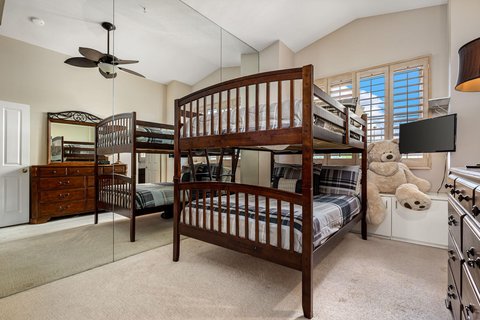 230 Augusta, Palm Desert, CA 92211 photo 49