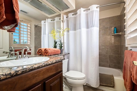 230 Augusta, Palm Desert, CA 92211 photo 52