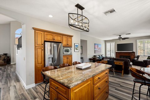 230 Augusta, Palm Desert, CA 92211 photo 8