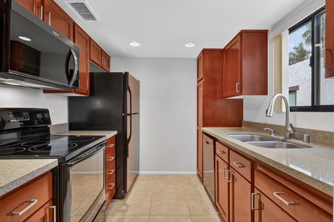 1050 E Ramon Road, 127, Palm Springs, CA 92264 photo 12