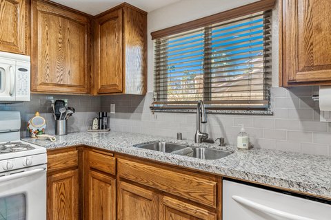 49035 Tango Court, La Quinta, CA 92253 photo 22