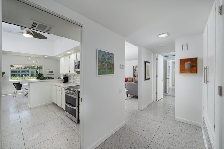 519 Desert Lakes Drive, Palm Springs, CA 92264