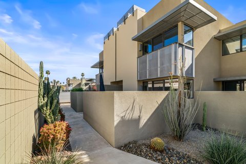 671 E Arenas Road, Palm Springs, CA 92262 photo 4