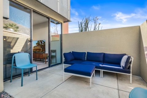 671 E Arenas Road, Palm Springs, CA 92262 photo 5