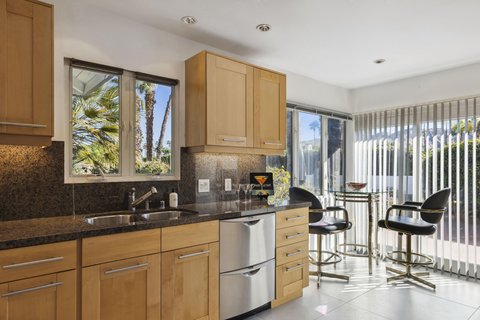 1381 S Calle Marcus, Palm Springs, CA 92264 photo 14