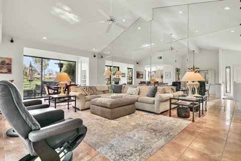 39 Blue River Drive, Palm Desert, CA 92211 photo 2