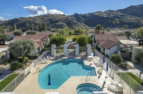 2366 E Miramonte Circle E, A, Palm Springs, CA 92264 photo 9