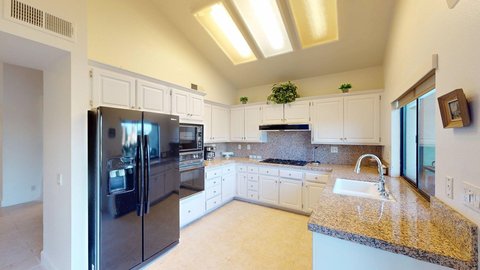 162 Lost River Drive, Palm Desert, CA 92211 photo 9