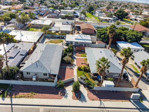 66185 Acoma Avenue, Desert Hot Springs, CA 92240 photo 2
