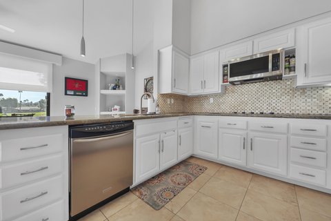 209 Bouquet Canyon Drive, Palm Desert, CA 92211 photo 12