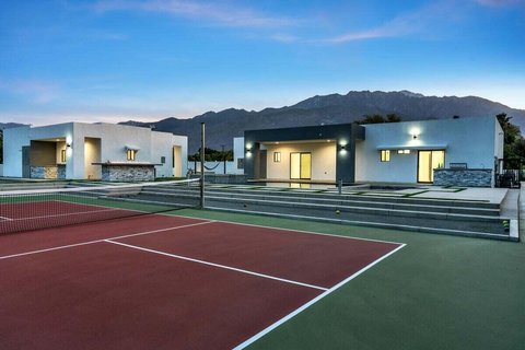 2150 N Farrell Drive, Palm Springs, CA 92262 photo 9