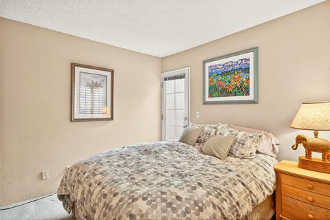 415 Village Square W, Palm Springs, CA 92262 photo 17
