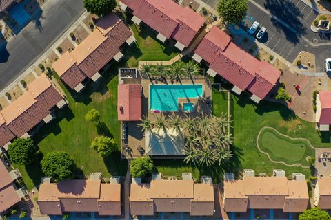 48344 Stewart Drive, K1-4, Indio, CA 92201 photo 2