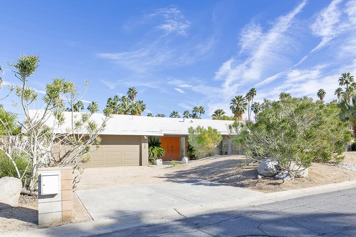 2030 S Joshua Tree Place, Palm Springs, CA 92264