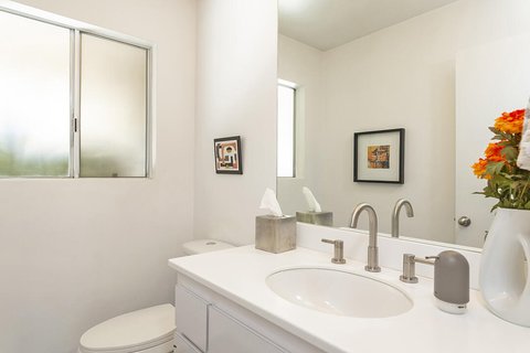 2030 S Joshua Tree Place, Palm Springs, CA 92264 photo 12