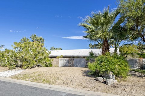 2030 S Joshua Tree Place, Palm Springs, CA 92264 photo 2