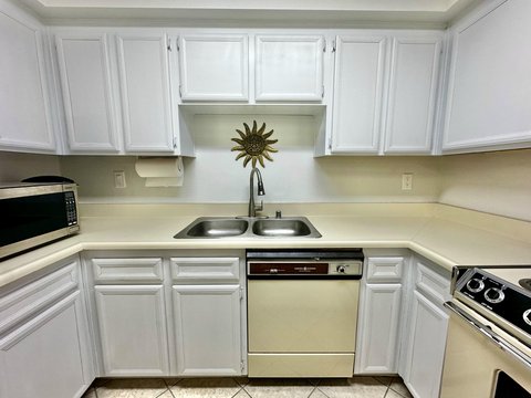 1679 Sunflower Court N, Palm Springs, CA 92262 photo 12