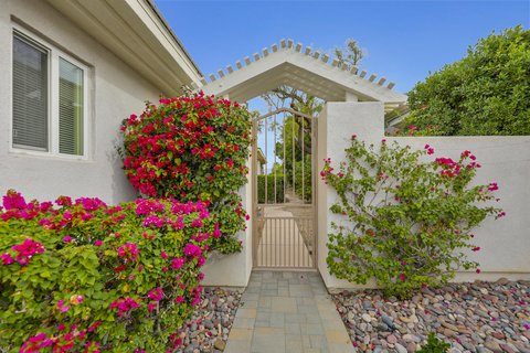 51350 VíA Sorrento, La Quinta, CA 92253 photo 3