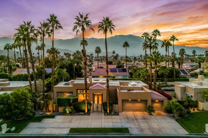 2 Silver Circle, Rancho Mirage, CA 92270