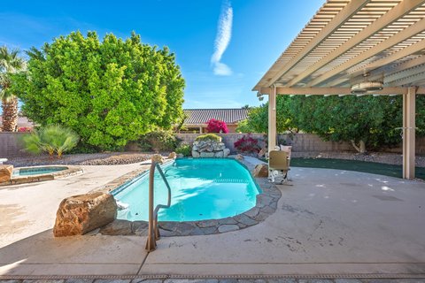 39314 Blossom Circle, Palm Desert, CA 92211 photo 3