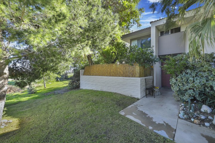 2504 N Whitewater Club Drive, A, Palm Springs, CA 92262