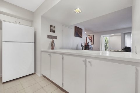2504 N Whitewater Club Drive, A, Palm Springs, CA 92262 photo 11
