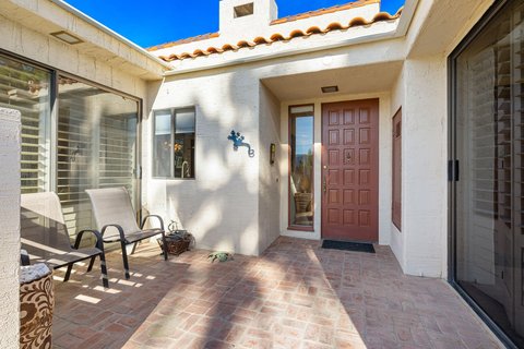 128 Desert W Drive, Rancho Mirage, CA 92270 photo 2
