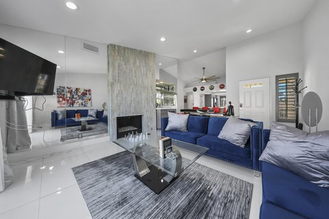 149 Desert Falls Drive E, Palm Desert, CA 92211 photo 4