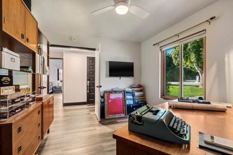2262 S Linden Way, B, Palm Springs, CA 92264 photo 25