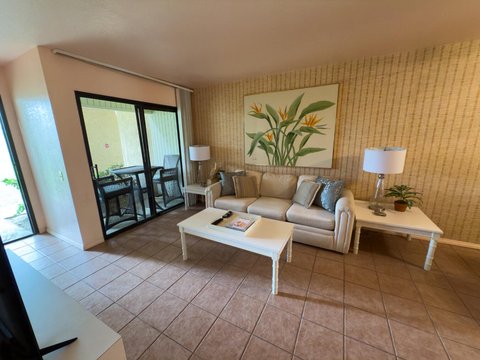 2809 N Los Felices Circle E, 115, Palm Springs, CA 92262 photo 2
