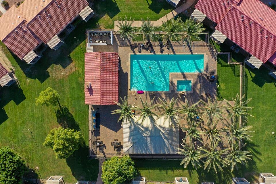 48304 Stewart Drive, J1-4, Indio, CA 92201
