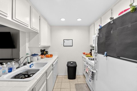 48304 Stewart Drive, J1-4, Indio, CA 92201 photo 20