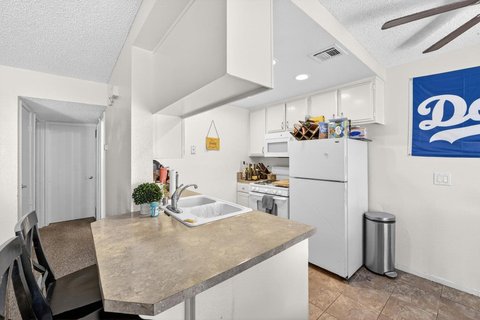 48304 Stewart Drive, J1-4, Indio, CA 92201 photo 26