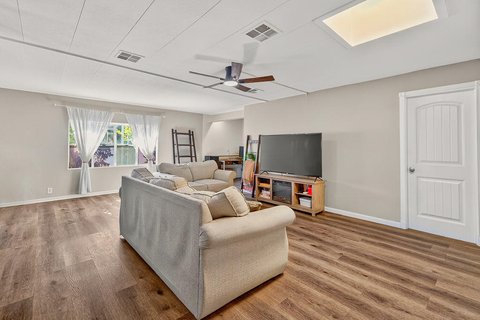 33 Diamond E Drive, Palm Desert, CA 92260 photo 10