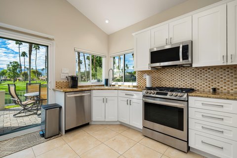 321 Bouquet Canyon Drive, Palm Desert, CA 92211 photo 14
